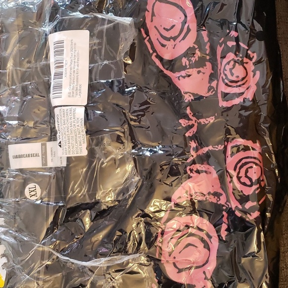 Crancious Butterflies Black and Pink Graphic T-Shirt Size XXL - Picture 4 of 10